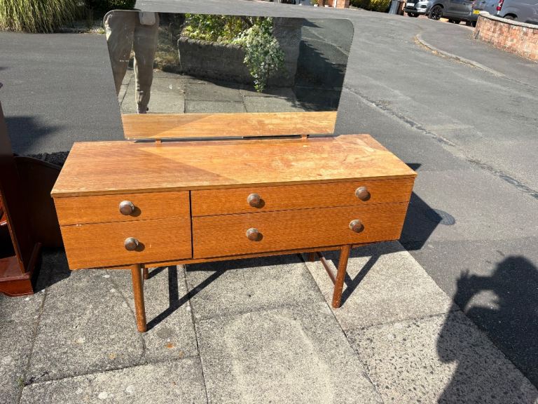 FREE FURNITURE FREE