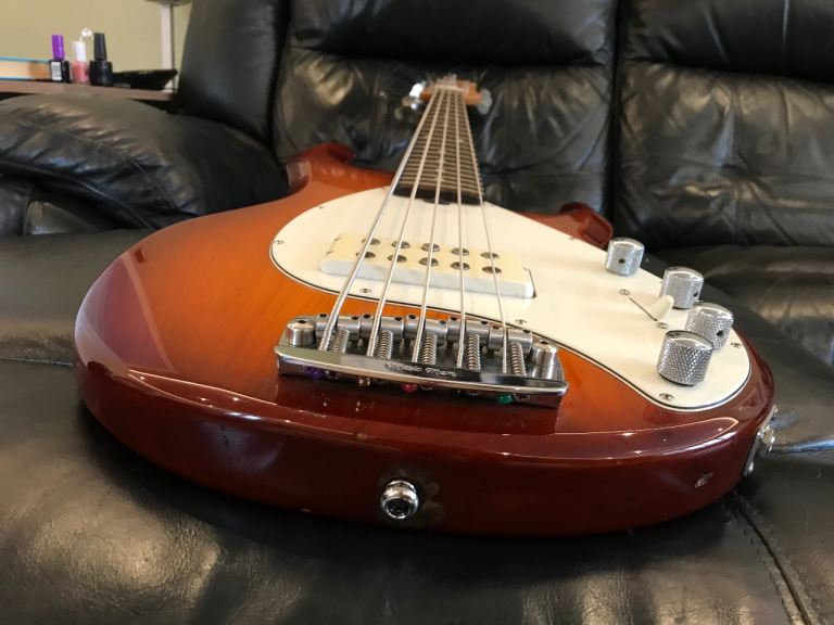 Ernie Ball Music Man Stingray 5 string bass guitar, 1998, sunburst, rosewood, original case 