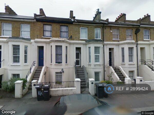1 bedroom flat in Doggett Road, London, SE6 (1 bed) (#2899424)