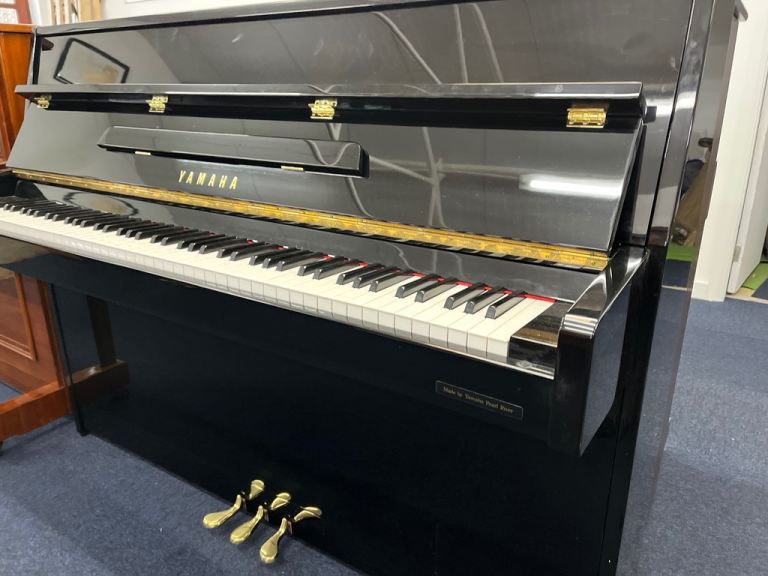 Upright Piano Yamaha  C110A  88 Key fully Regulated and Tuned