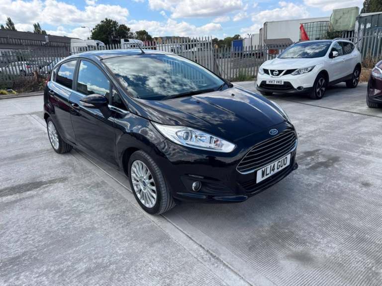 2014 Ford Fiesta 1.6 Titanium 5dr Powershift HATCHBACK PETROL Automatic