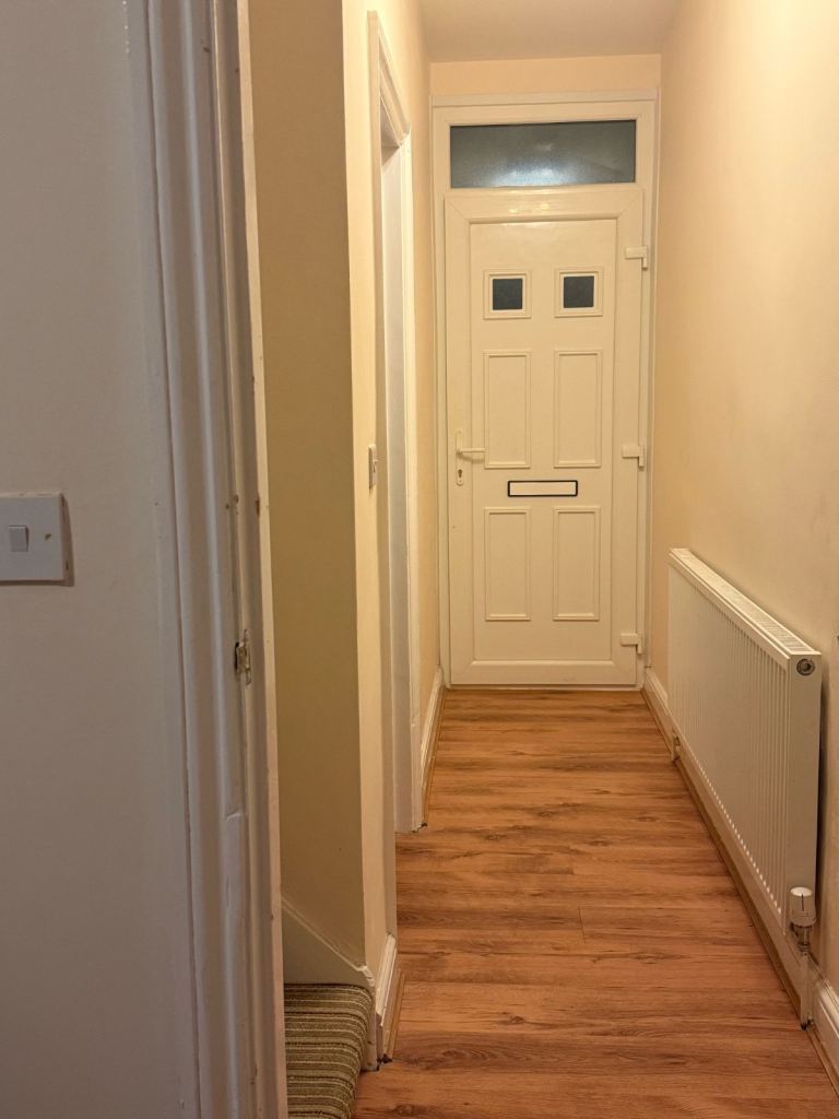 Spacious 4 bedroom plus 2 living room property