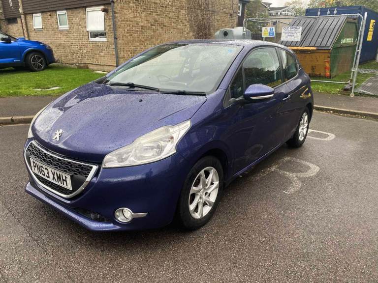 Peugeot 208 Active Brand new MOT 88k miles full service history not corsa or golf or fiesta