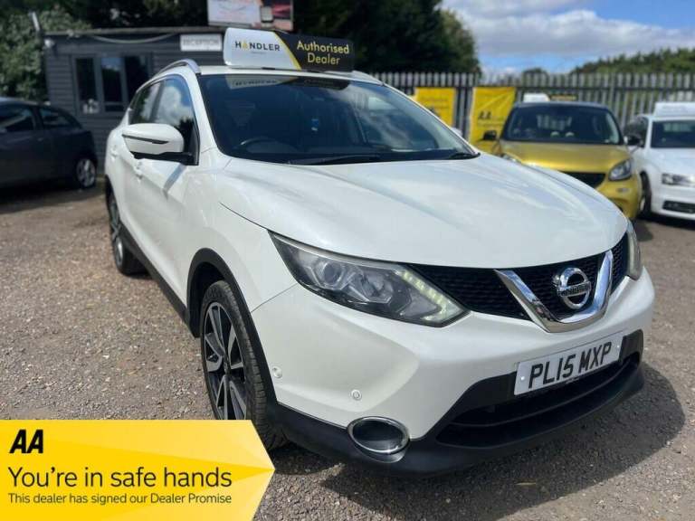 2015 Nissan Qashqai 1.2 DIG-T Tekna 2WD Euro 6 (s/s) 5dr HATCHBACK Petrol Manual