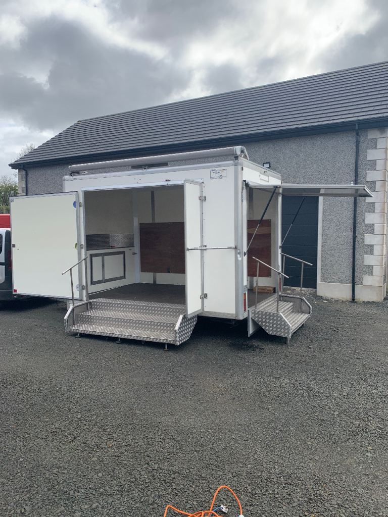 Butlers exhibition trailer/show/display trailer 