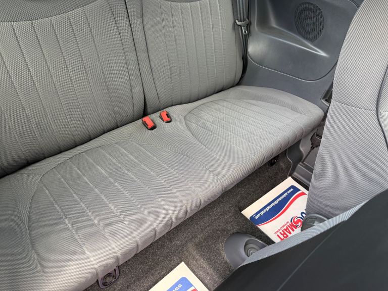 2012(62) Fiat  500 lounge 1.2 petrol manual mot 1 year road tax 1 year 35,000 Miles yes 35000