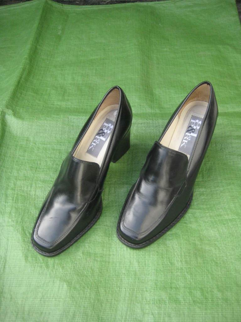 Nearly New 81st & Park Black UK 5.5/6:EURO 38/39 Leather Upper Shoes Made in Brazil for £5.00
