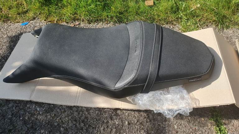 Yamaha MT09 genuine comfort seat