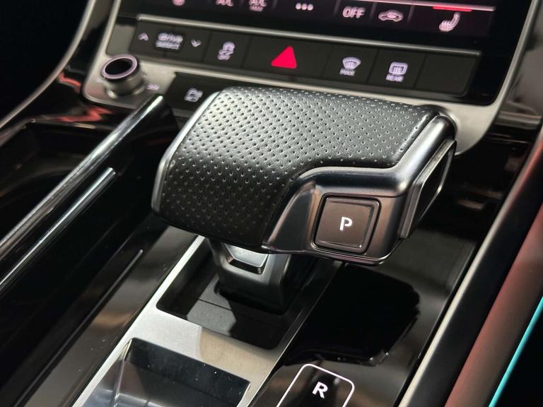 2019 Audi Q7 45 TDI Quattro S Line 5dr Tiptronic ESTATE DIESEL Automatic