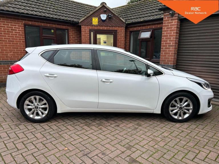 KIA CEED 1.6 CRDi 2 Euro 6 (s/s) 5dr 2015