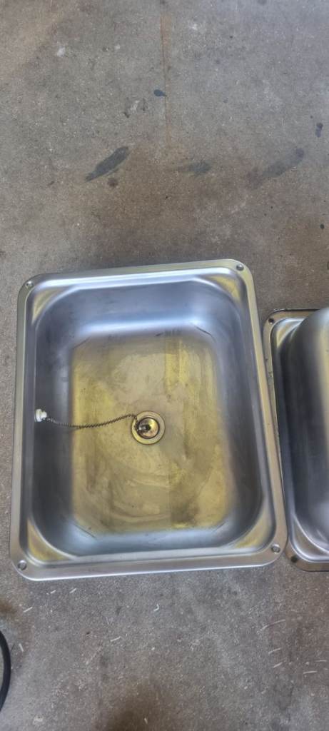 Stainless steel sink