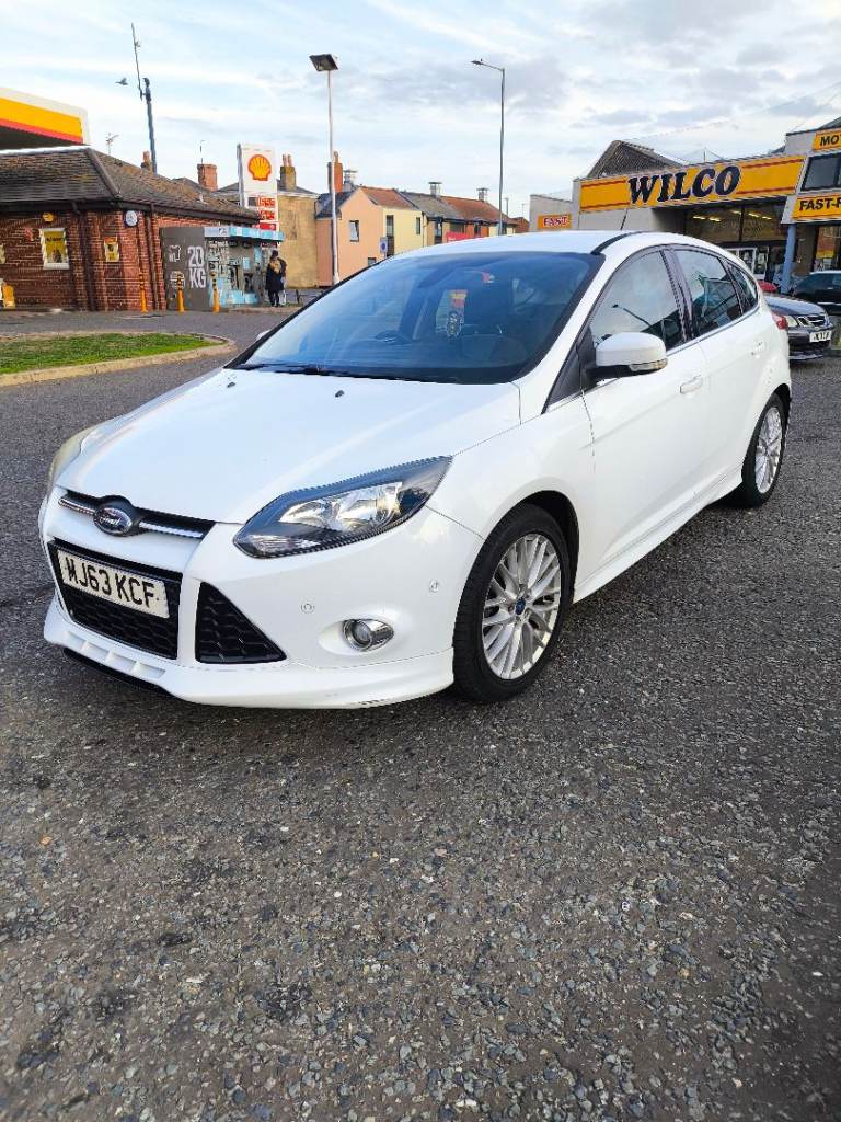 Ford, FOCUS, Hatchback, 2013, Manual, 1596 (cc), 5 doors