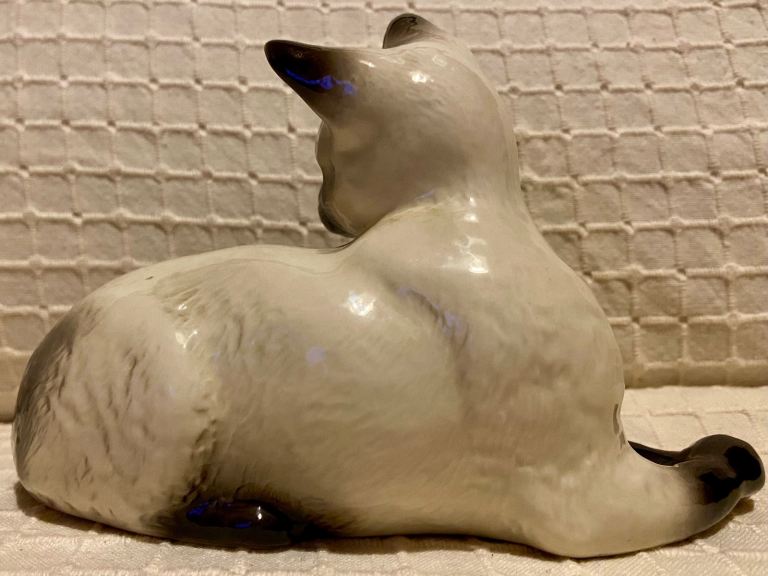 Beswick Porcelain Siamese Cat Ornament 