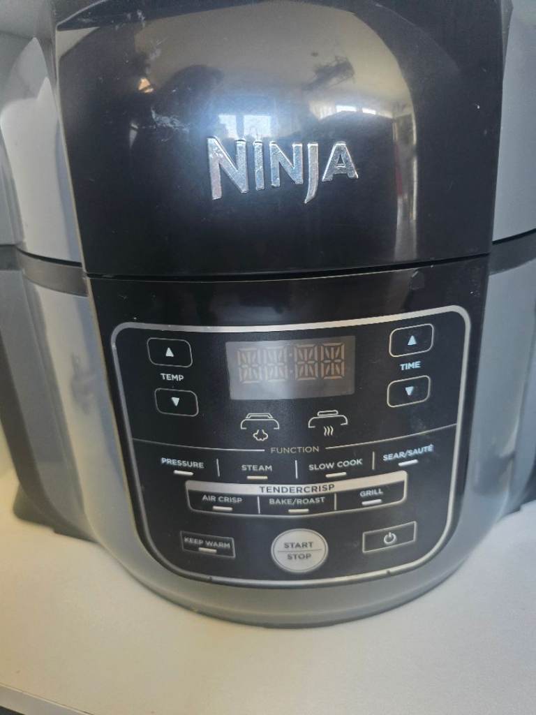 Ninja Foodi 6L 7-in-1 Multi-Cooker OP300UK