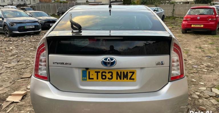 Toyota, PRIUS HYBRID, 2013, 1797 (cc)