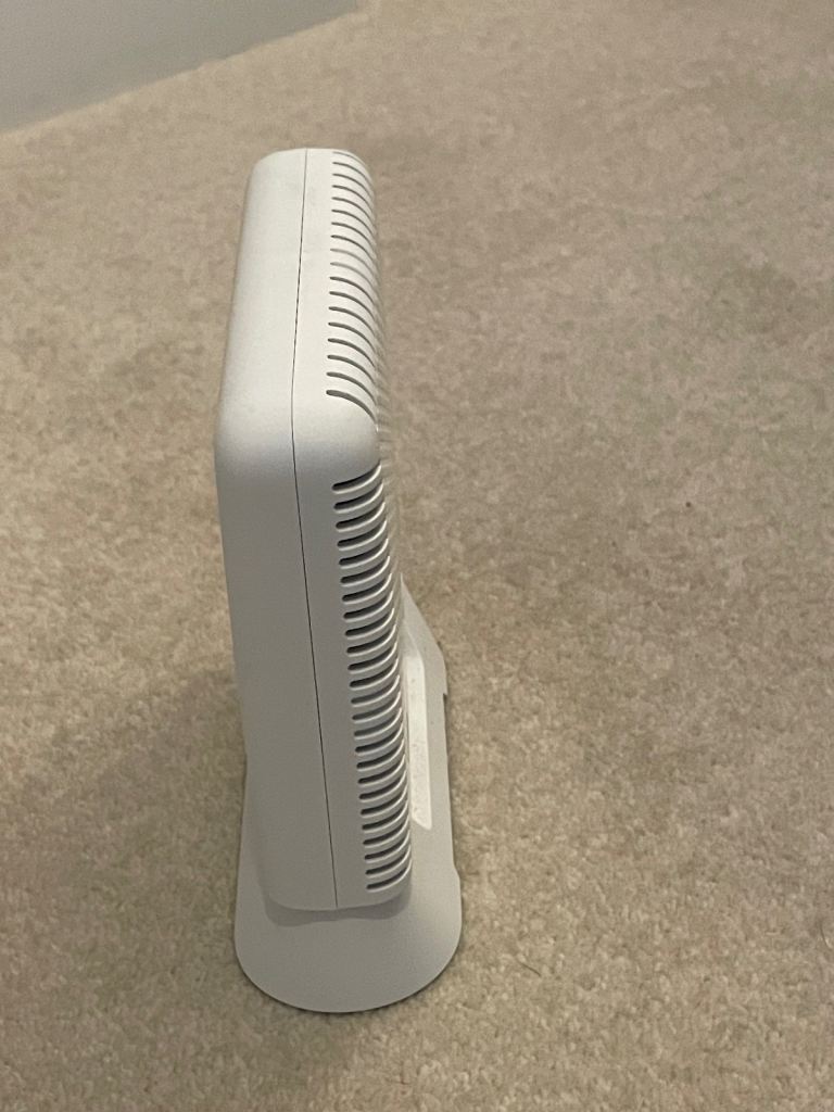 EE Smart WiFi 6 SW30A Wireless range extender