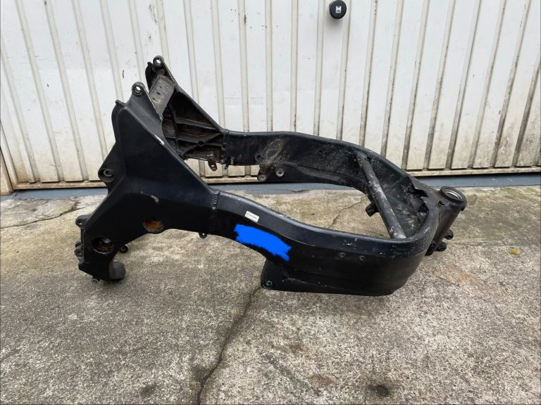 2002 Honda CBR1100XX Blackbird Frame and V5