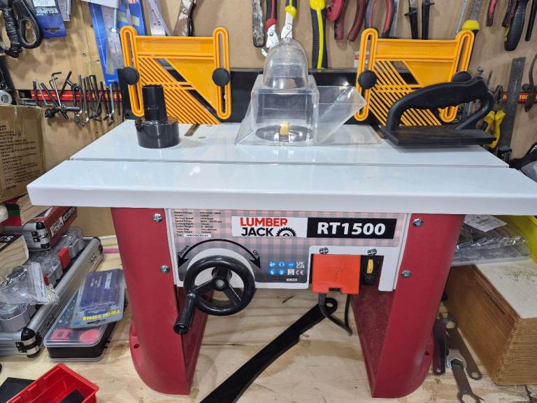  ROUTER FITTED TO TABLE, RT1500  LUMBERJACK