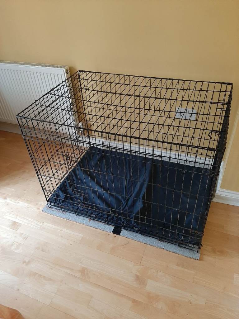 Large Folding Dog Crate and mat for sale