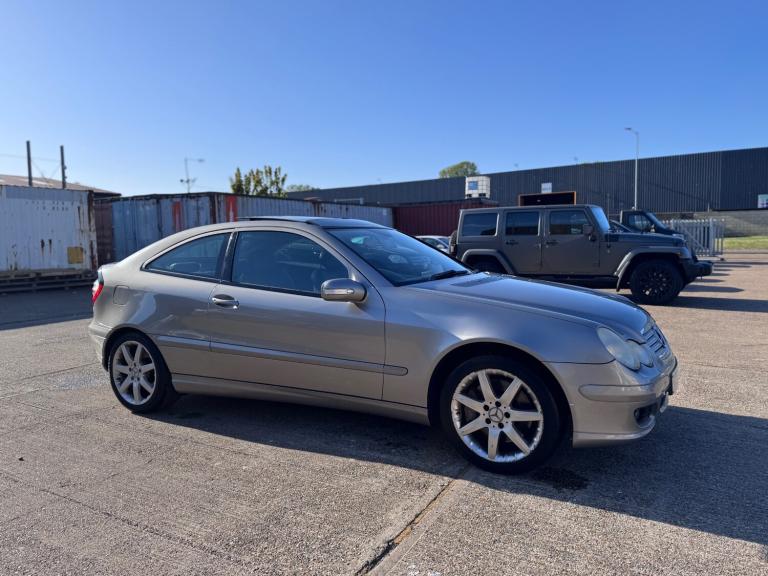 2006 Mercedes-Benz C Class C350 SE 3dr Auto COUPE Petrol Automatic