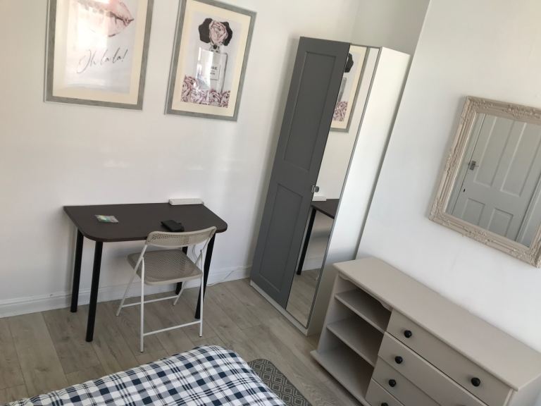 Bosworth street double room to rent .near town DMU NEPAL of Tudor rd 