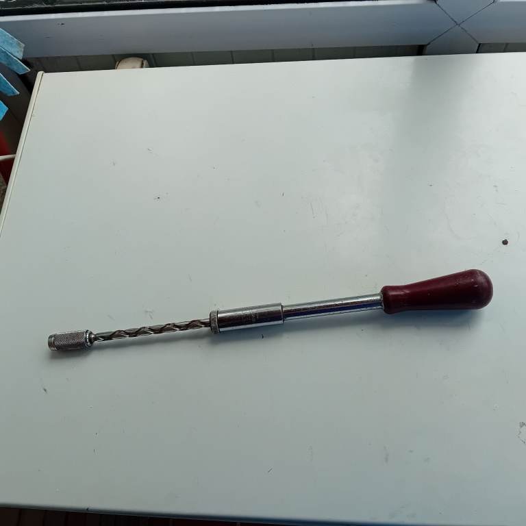 YANKEE SCREWDRIVER PERFECT WORKING ORDER HAD MANY TEARS NOW, POST OR COLLECT  CF39 8DG