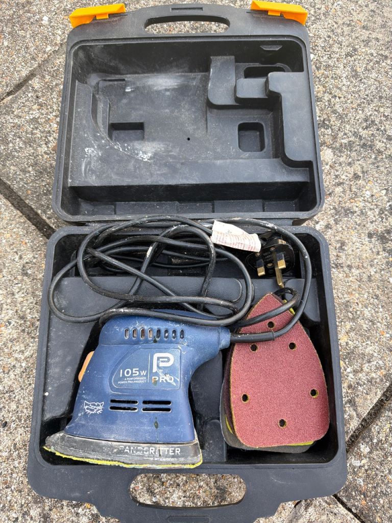 Pro 105W Palm Sander with Case and Sanding Sheets