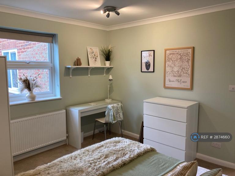 1 bedroom in Arnold Road, Woking, GU21 (#2874660)