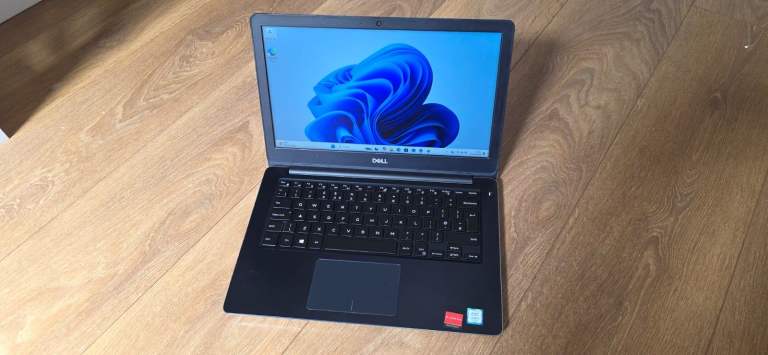 Dell Vostro 5370 laptop Intel Quad 8250U Core i5 8th gen processor with AMD Radeon graphics