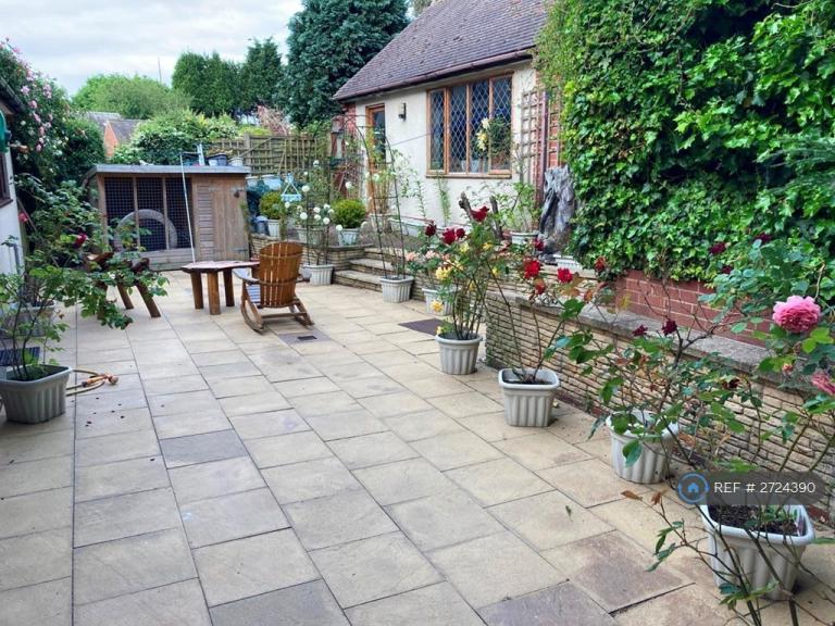 1 bedroom in Coventry Road, Kingsbury, Tamworth, B78 (#2724390)