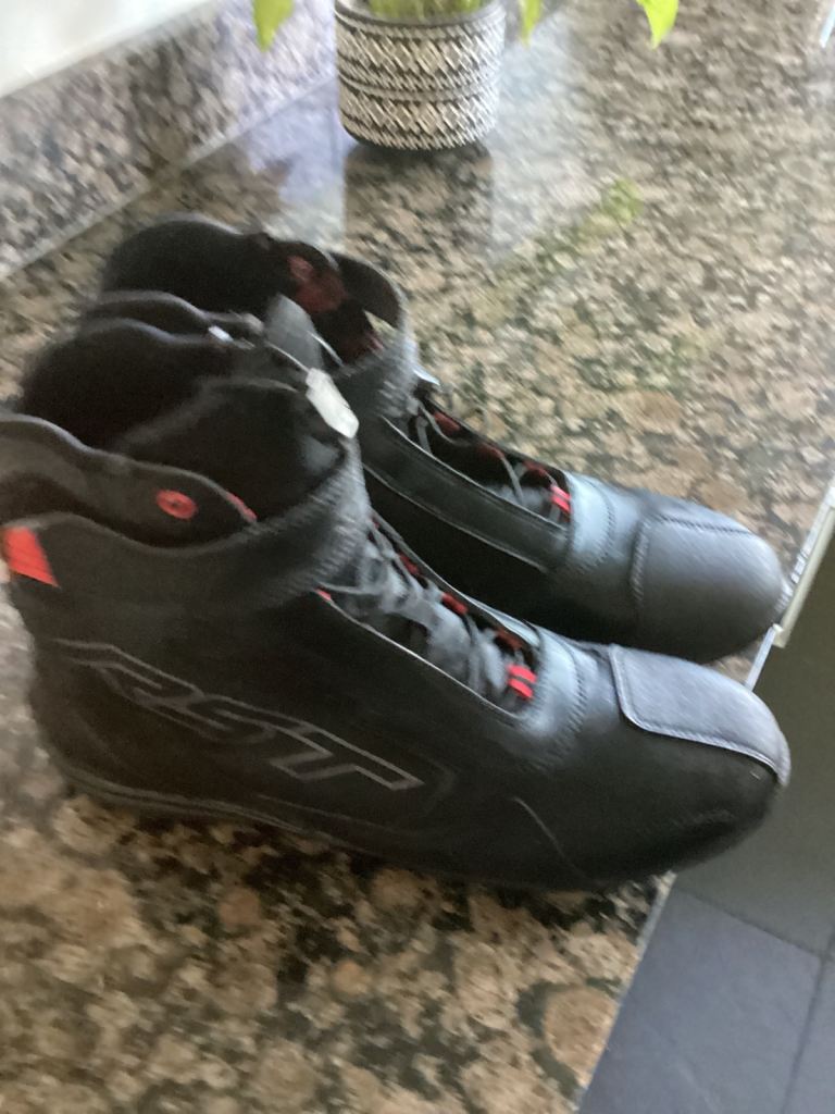 Motorcycle boots RST 