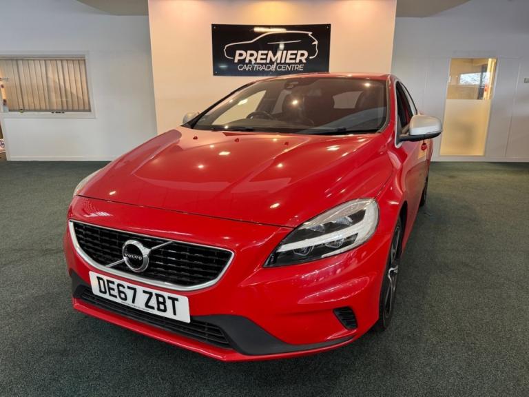 2017 Volvo V40 T2 [122] R DESIGN Nav Plus 5dr HATCHBACK PETROL Manual