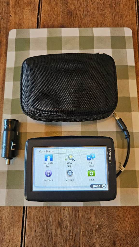 TomTom Start SatNav with free updates