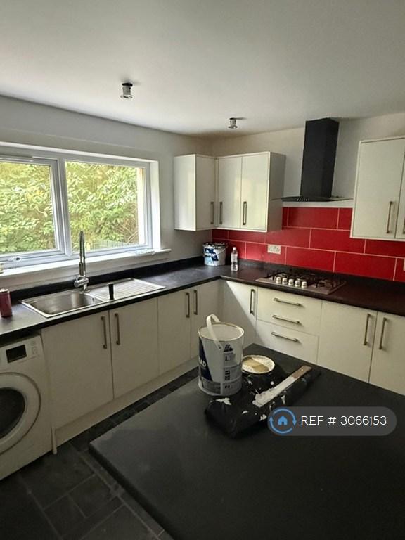 4 bedroom house in Troon Avenue, Glasgow, G75 (4 bed) (#3066153)