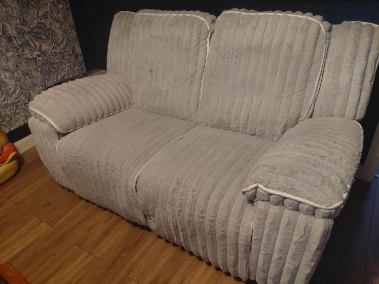 *** BARGAIN - DFS " Fuzzy" Electric 2 seater recliner, electric single chair & footstool ***