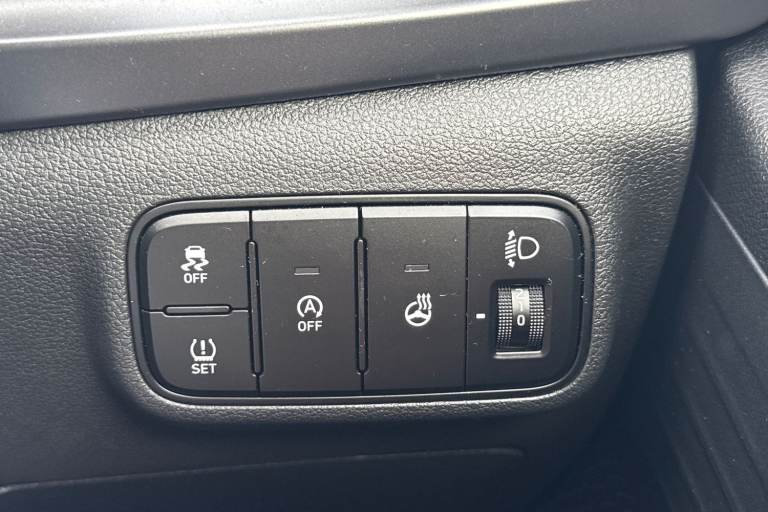 2022 Hyundai i20 1.0T GDi 48V MHD Premium 5dr DCT Hatchback HYBRID ELECTRIC Automatic