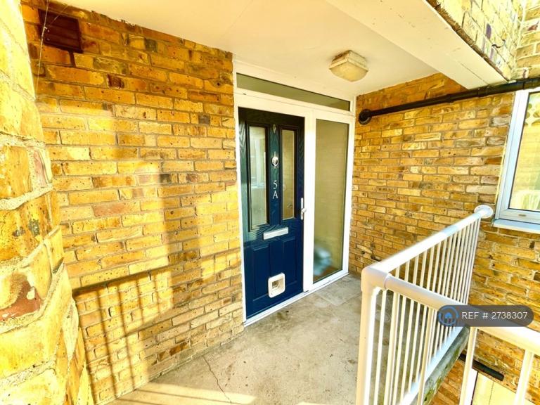 1 bedroom flat in Donegal, Cambridge, CB1 (1 bed) (#2738307)