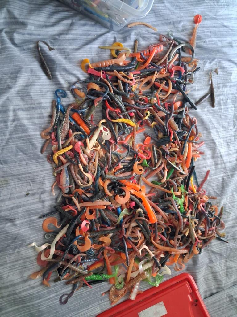 Job lot of fishing tackle 