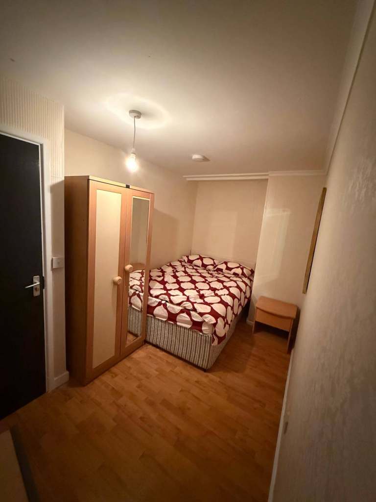 5 Bed New Property Available In Kings Norton