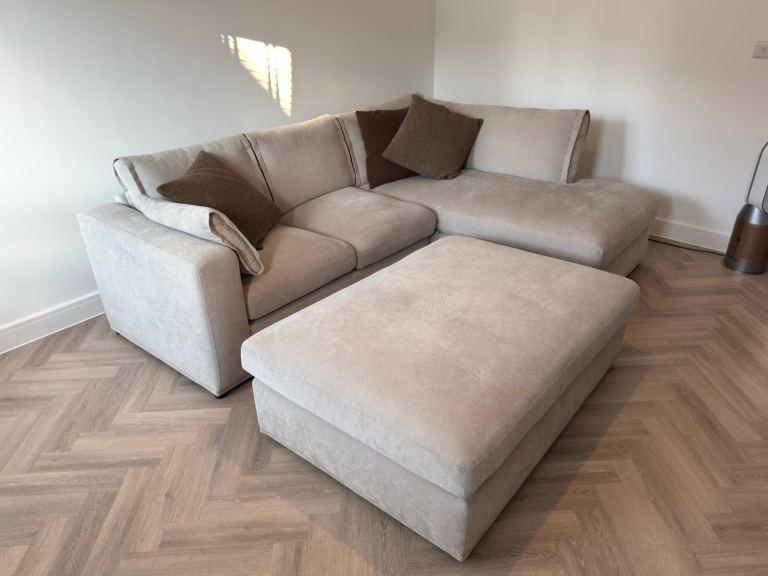Sofa Club - Edgware Right Corner Sofa & Footstool Set | Colour: Pale Linen