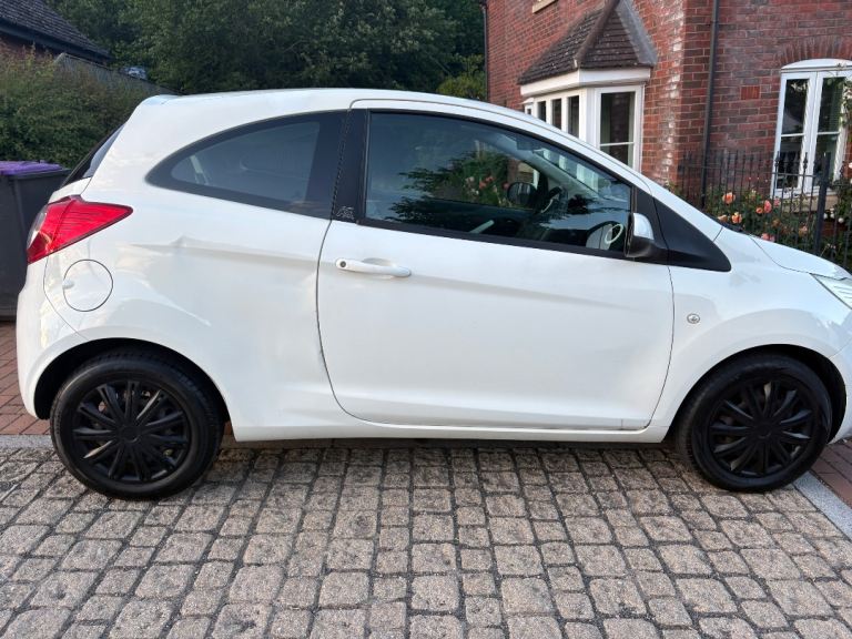 Ford, KA, Hatchback, 2009, Manual, 1242 (cc), 3 doors