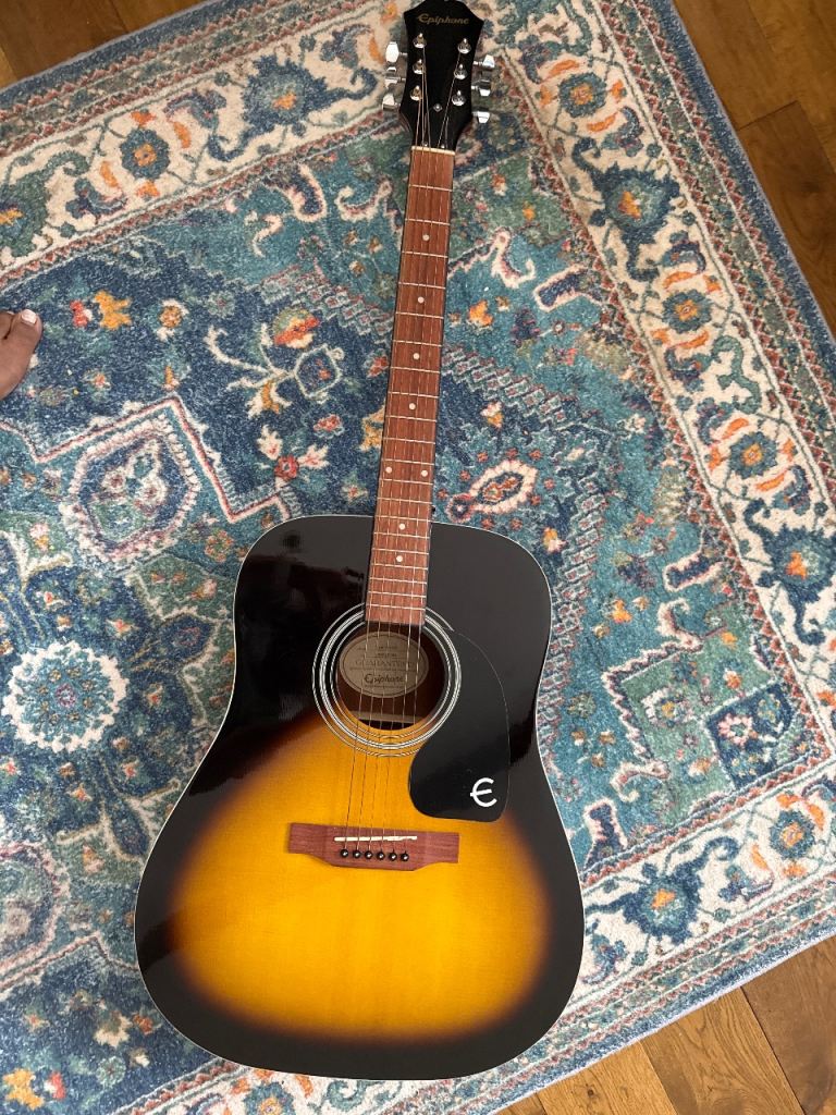 Epiphone DR-100 Acoustic Guitar – Excellent Condition