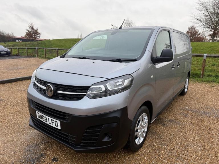 2019 Vauxhall Vivaro 1.5 Turbo D 2700 Dynamic L1 H1 Euro 6 (s/s) 6dr PANEL VAN Diesel Manual