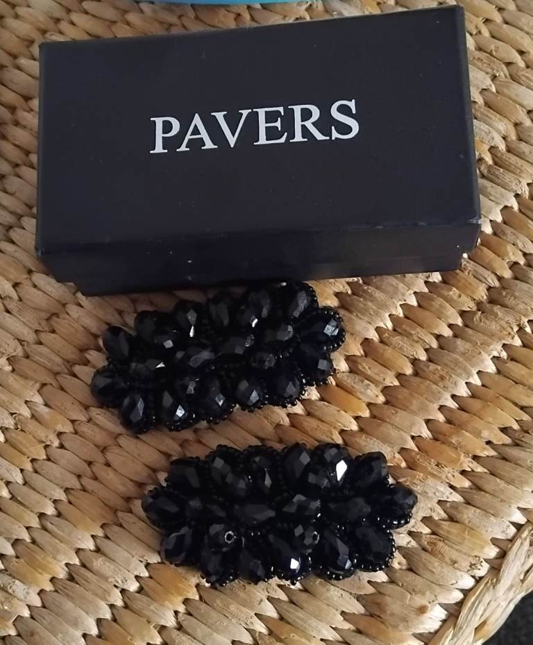 Pavers Black Beaded Shoe Clips in box