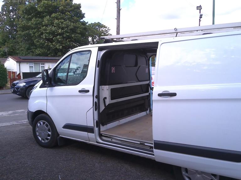 2016 Ford Transit Custom 2.2 TDCi 100ps Low Roof Van ECOnetic PANEL VAN Diesel Manual