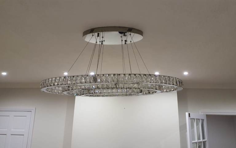 Modern Oval Dining Room Chandelier – Large 104cm x 64cm (Excellent Condition)