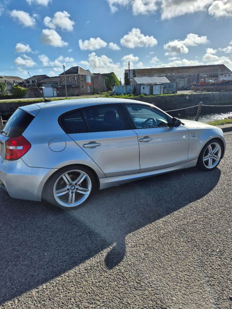 BMW, 1 SERIES, Hatchback, 2011, Manual, 1995 (cc), 5 doors