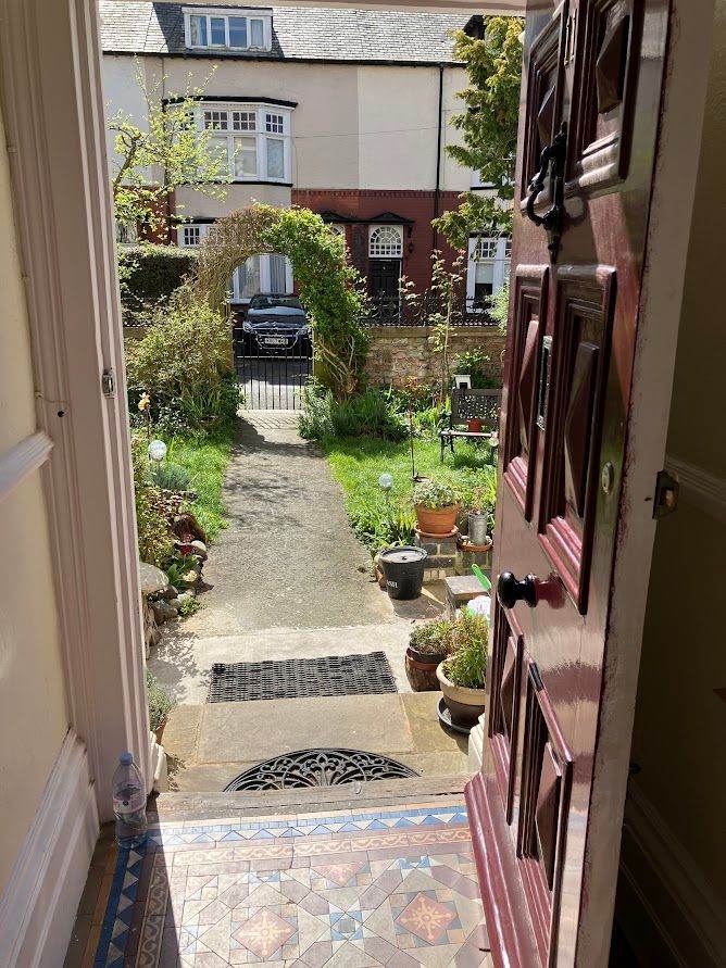   Fully furnished house share in quiet lane in Wavertree
