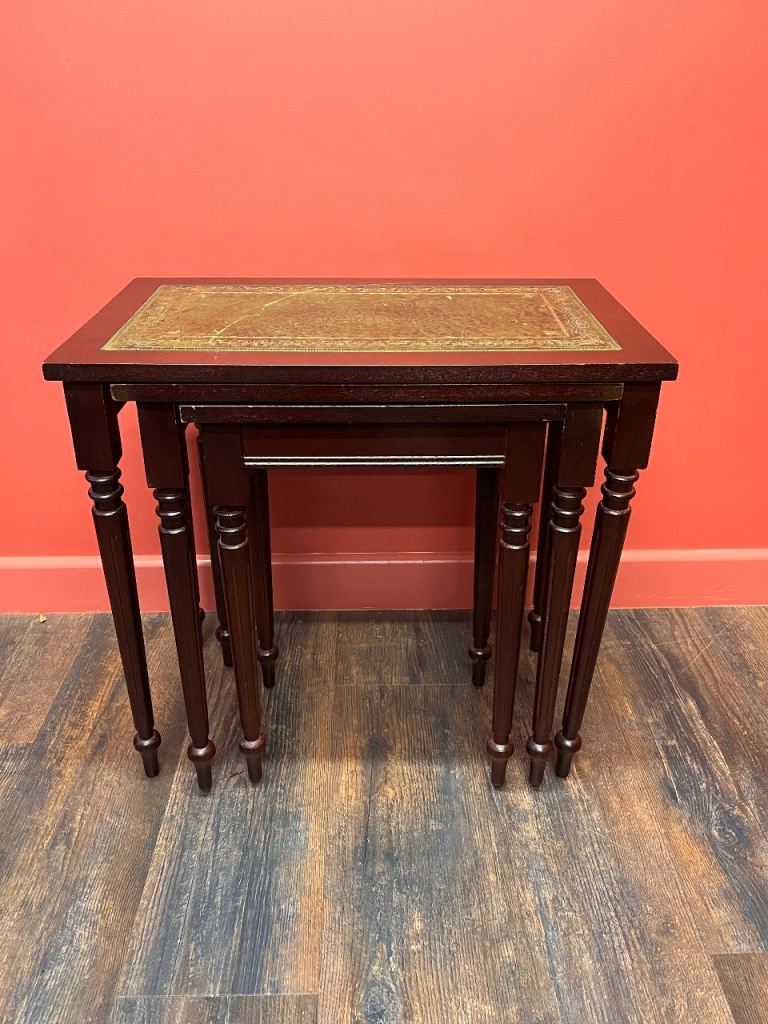 M♦Sale東名 Bevan Funnell Reproduxテーブル A Bevan Funnell Reprodux mahogany twin pedestal dining table, with