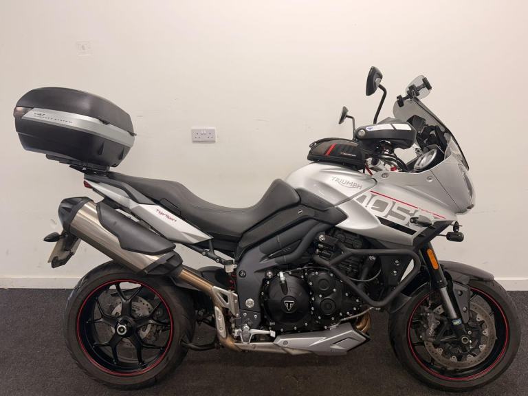 TRIUMPH TIGER 1050 SPORT ** SAT NAV - CRUISE CONTROL - WARRANTY **